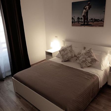 Central Guest House Civitavecchia Kültér fotó