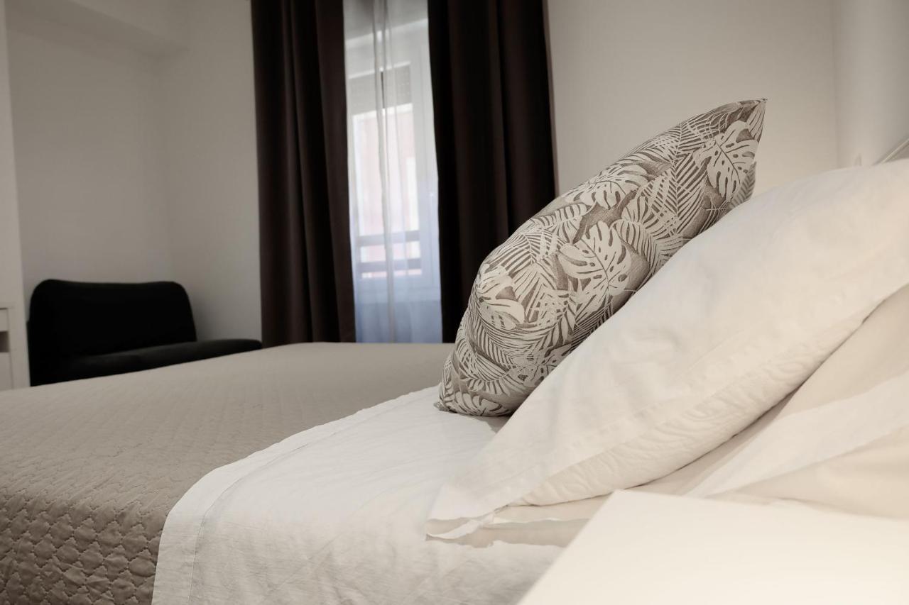 Central Guest House Civitavecchia Kültér fotó
