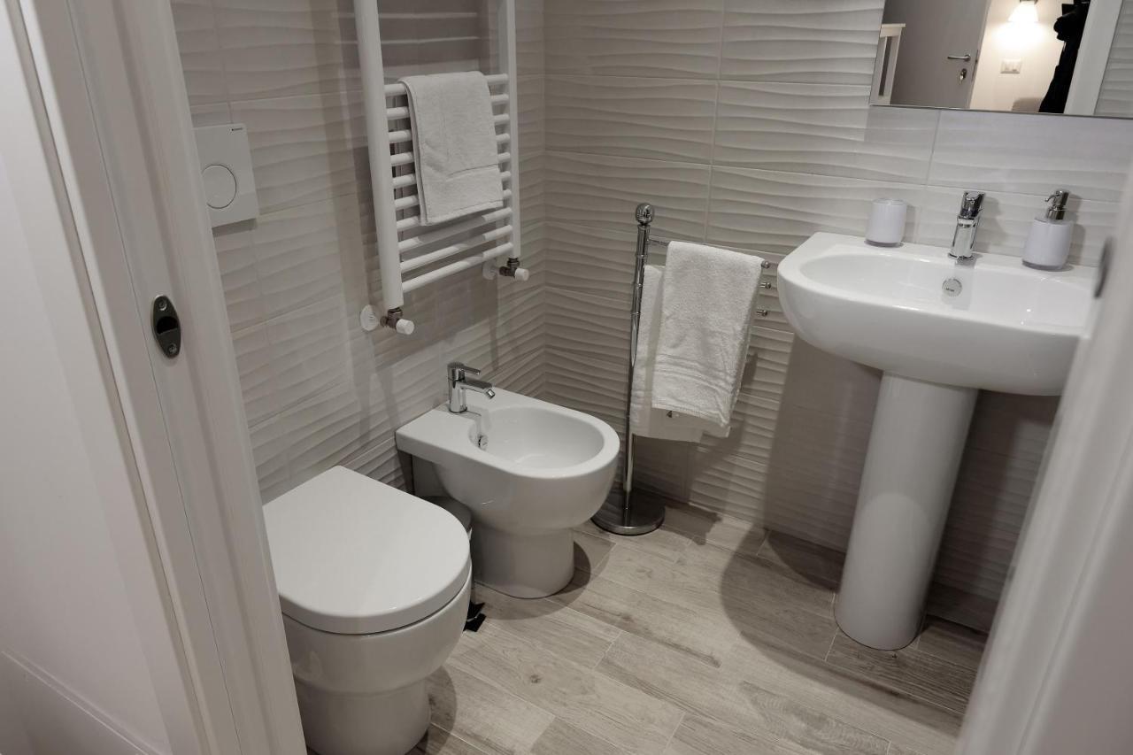 Central Guest House Civitavecchia Kültér fotó