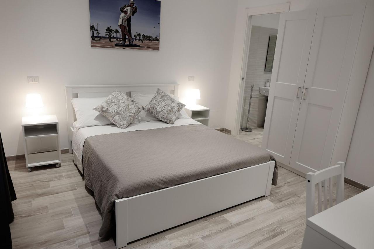 Central Guest House Civitavecchia Kültér fotó