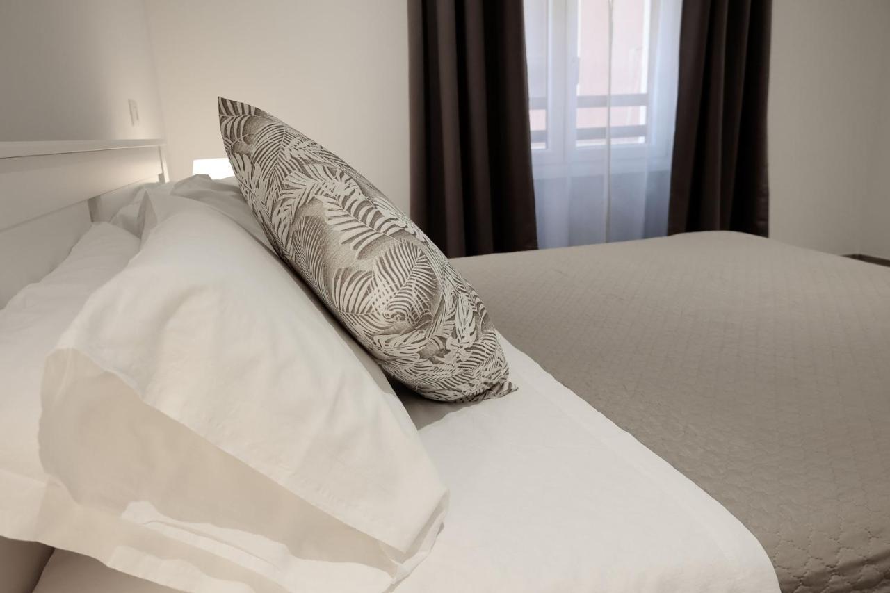 Central Guest House Civitavecchia Kültér fotó